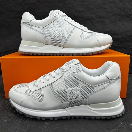 ルイヴィトン スニーカー