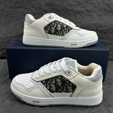 ディオール カジュアルシューズ