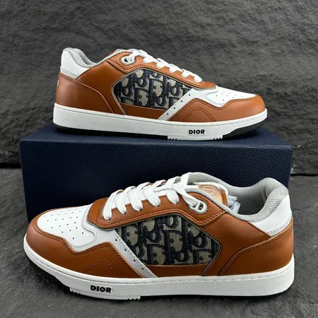 ディオール カジュアルシューズ