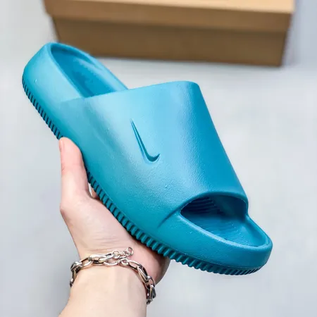 ナイキ スリッパ