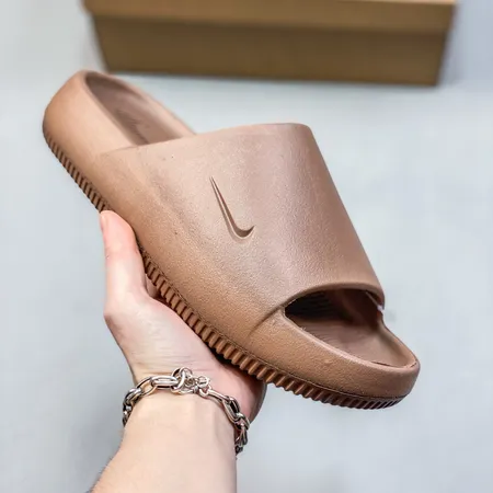 ナイキ スリッパ