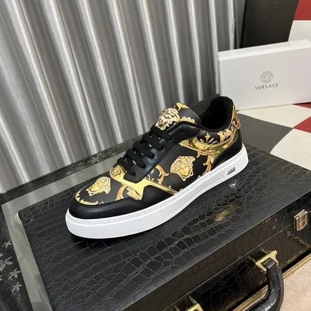 ヴェルサーチ カジュアルシューズ