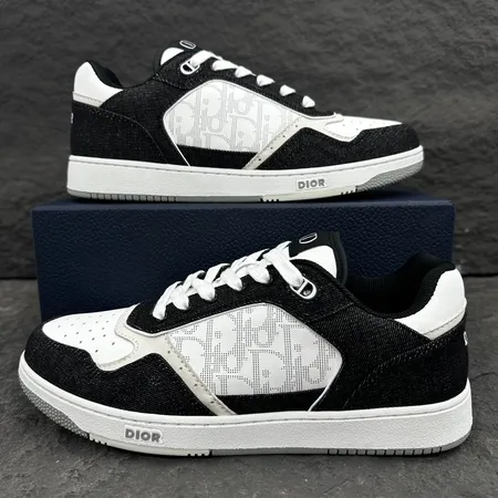 ディオール カジュアルシューズ