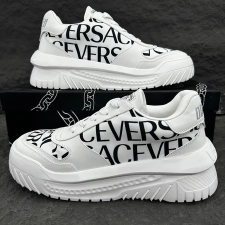 ヴェルサーチ カジュアルシューズ