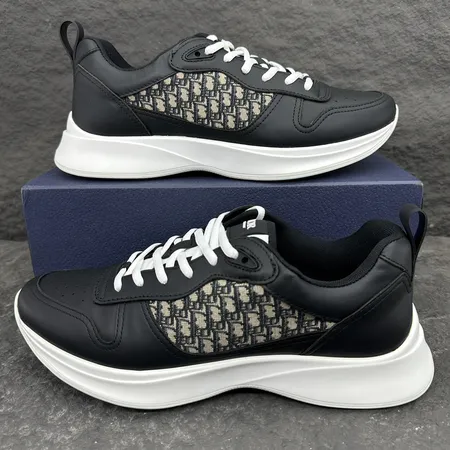 ディオール カジュアルシューズ