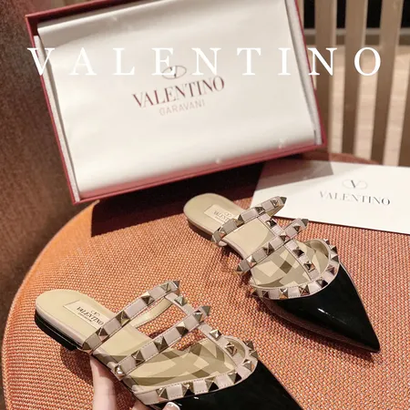 ヴァレンティノ スリッパ