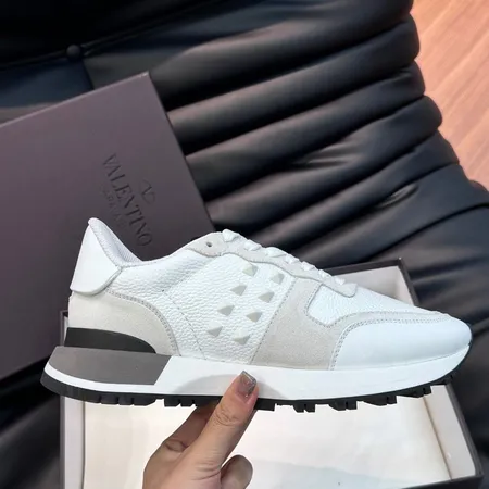 ヴァレンティノ カジュアルシューズ