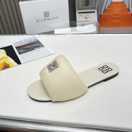 ジバンシィ スリッパ