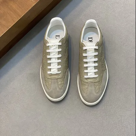 ディオール カジュアルシューズ