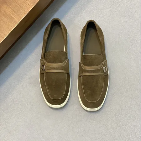 フェラガモ カジュアルシューズ