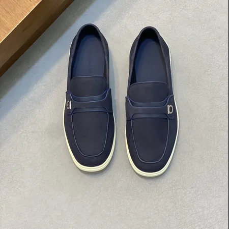 フェラガモ カジュアルシューズ