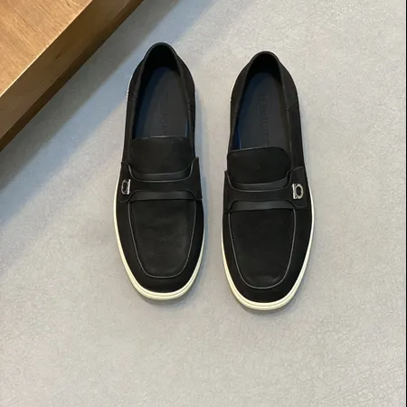 フェラガモ カジュアルシューズ