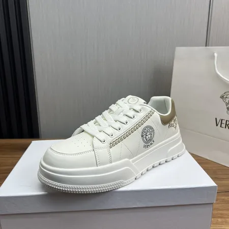 ヴェルサーチ カジュアルシューズ