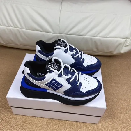 ジバンシィ スニーカー