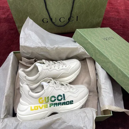 グッチ スニーカー