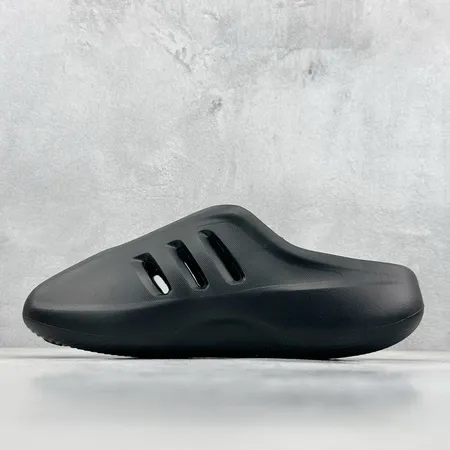 アディダス スリッパ