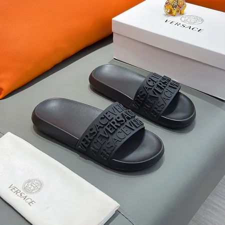 ヴェルサーチ スリッパ