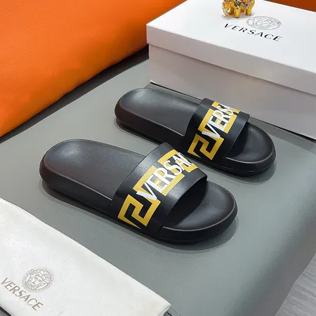 ヴェルサーチ スリッパ