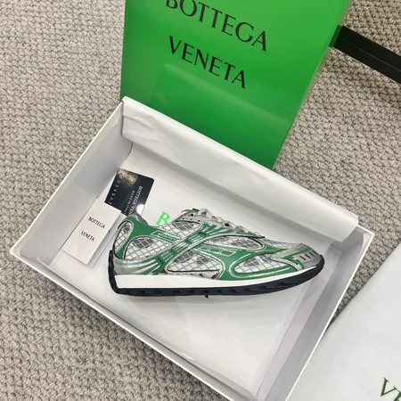 ボッテガ ヴェネタ カジュアルシューズ