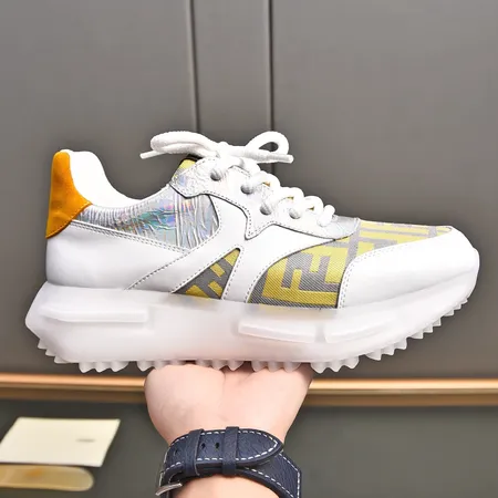 フェンディ カジュアルシューズ