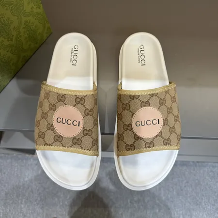 グッチ スリッパ