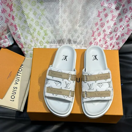 ルイヴィトン スリッパ