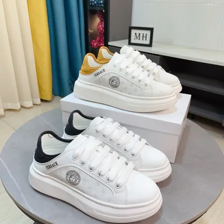 ヴェルサーチ カジュアルシューズ