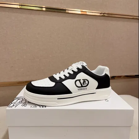 ヴェルサーチ カジュアルシューズ