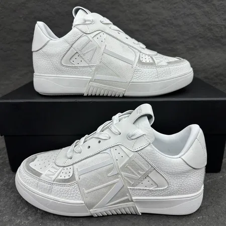 ヴァレンティノ カジュアルシューズ