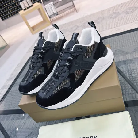 バーバリー ス スニーカー