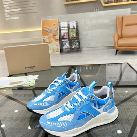 バーバリー ス スニーカー