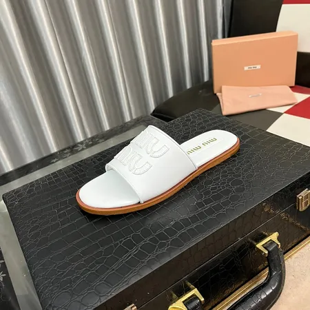 ミュウミュウ スリッパ