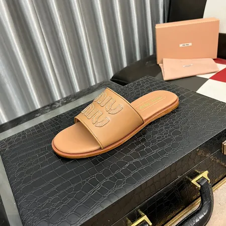 ミュウミュウ スリッパ