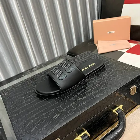 ミュウミュウ スリッパ