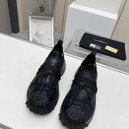 アルマーニ カジュアルシューズ