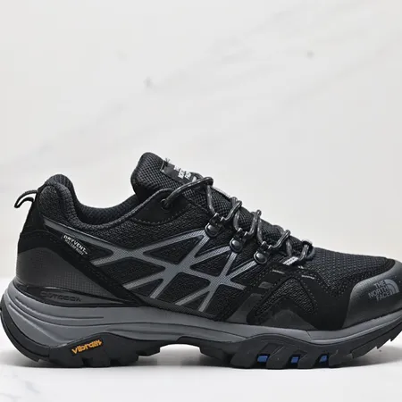 ノースフェイス スニーカー