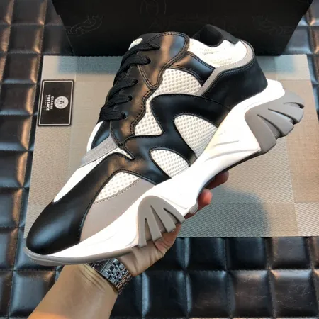 ヴェルサーチ スニーカー