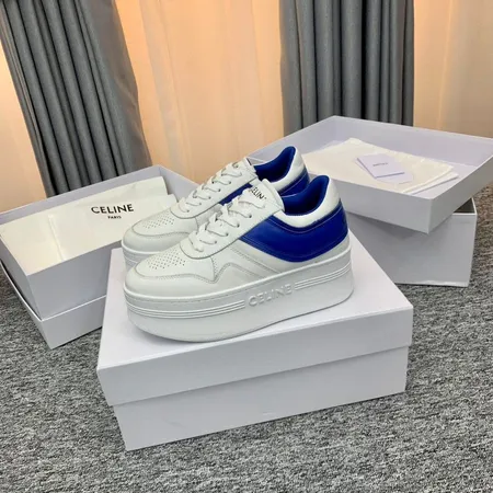 セリーヌ カジュアルシューズ