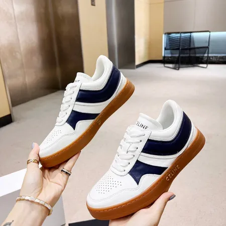 セリーヌ カジュアルシューズ