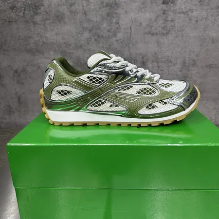 ボッテガ ヴェネタ スニーカー