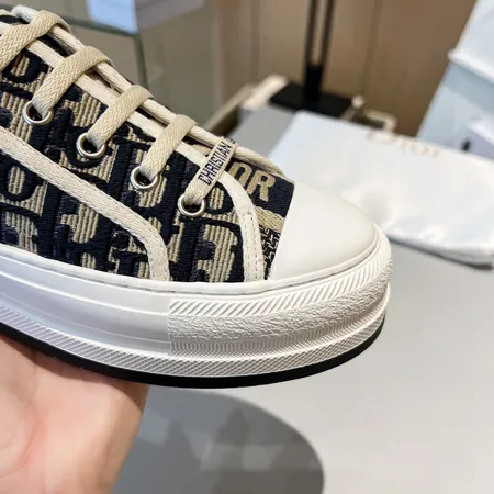 ディオール カジュアルシューズ