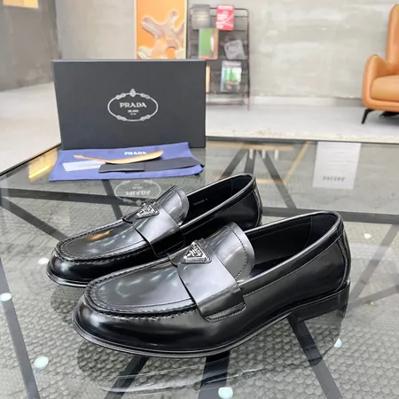 プラダ ビジネスシューズ