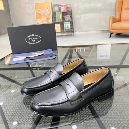 プラダ ビジネスシューズ