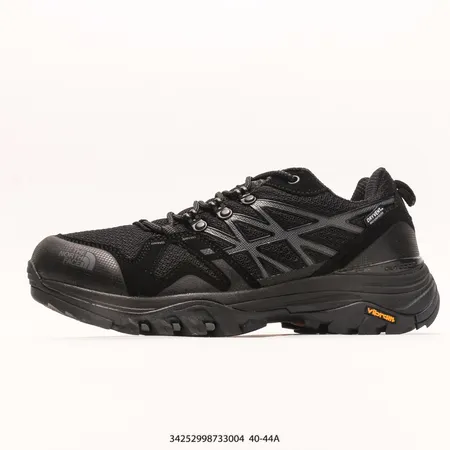 ノースフェイス スニーカー