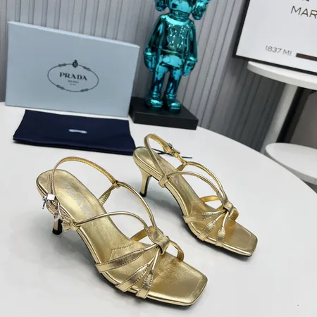 プラダ サンダル