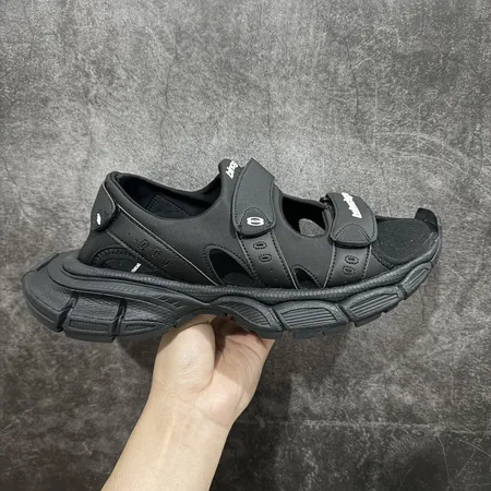 バレンシアガ サンダル