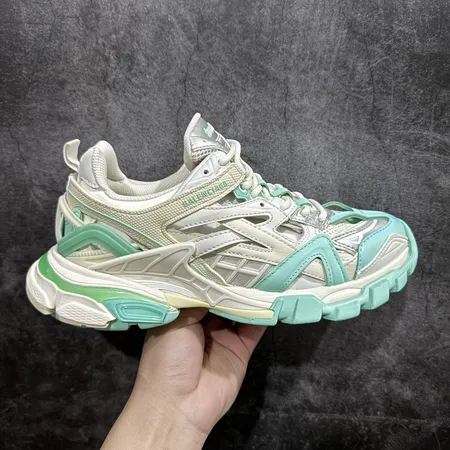 バレンシアガ スニーカー