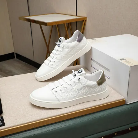 ヴェルサーチ カジュアルシューズ