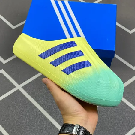 アディダス スリッパ