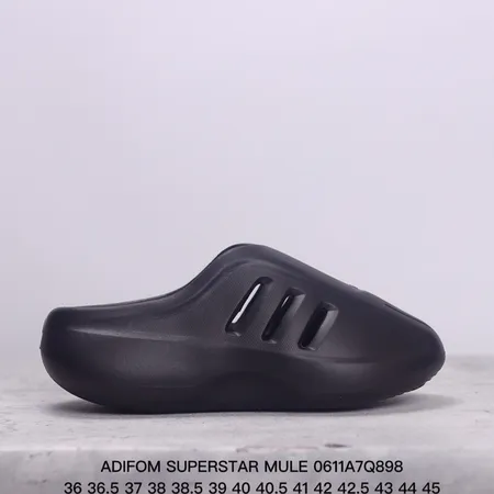 アディダス スリッパ